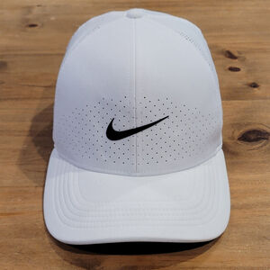Nike Golf Tennis Hat Cap Size S/M Flex Stretch Fitted White Black Swoosh Classic